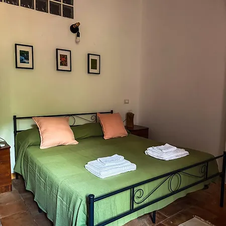 Casa Petra Bed & Breakfast